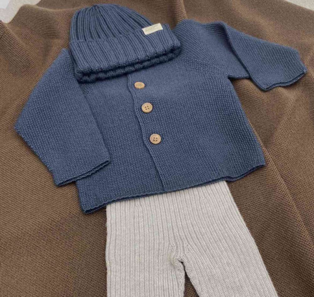 Baby Strickjacke Reiskorn aus reiner Merinowolle für Babyboy und Babygirl bis 18 Monate.