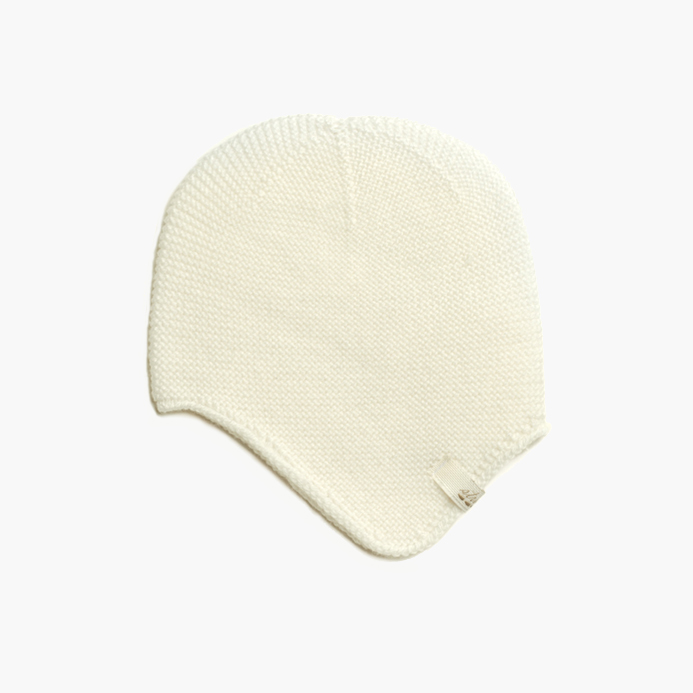 Newborn Mütze mit Ohrenklappen von 0-18 Monate aus hochwertiger Merinowolle absolut kratzfrei.