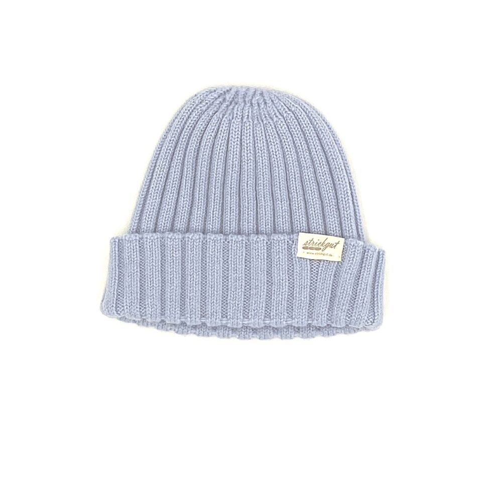 Gerippte Mütze für Babys ab 3 Monate aus feinster Merinowolle in Deutschland hergestellt.